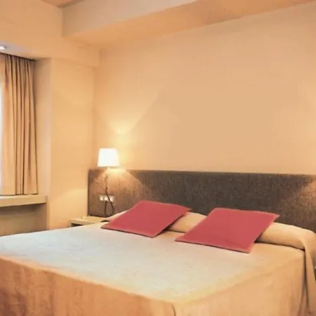 Condes De Urgel 4* 레이다
