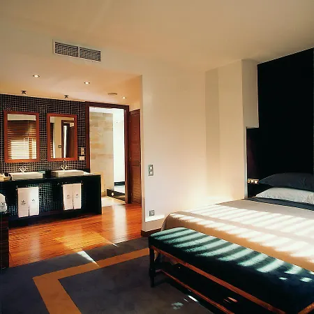 Condes De Urgel 호텔