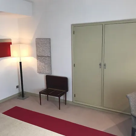 Condes De Urgel 4*