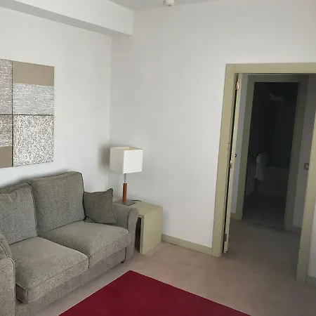 Condes De Urgel Hotel
